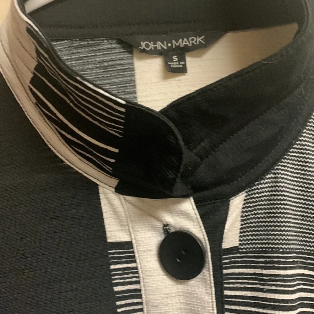 John Mark Black/white Top - Picture 3 of 5